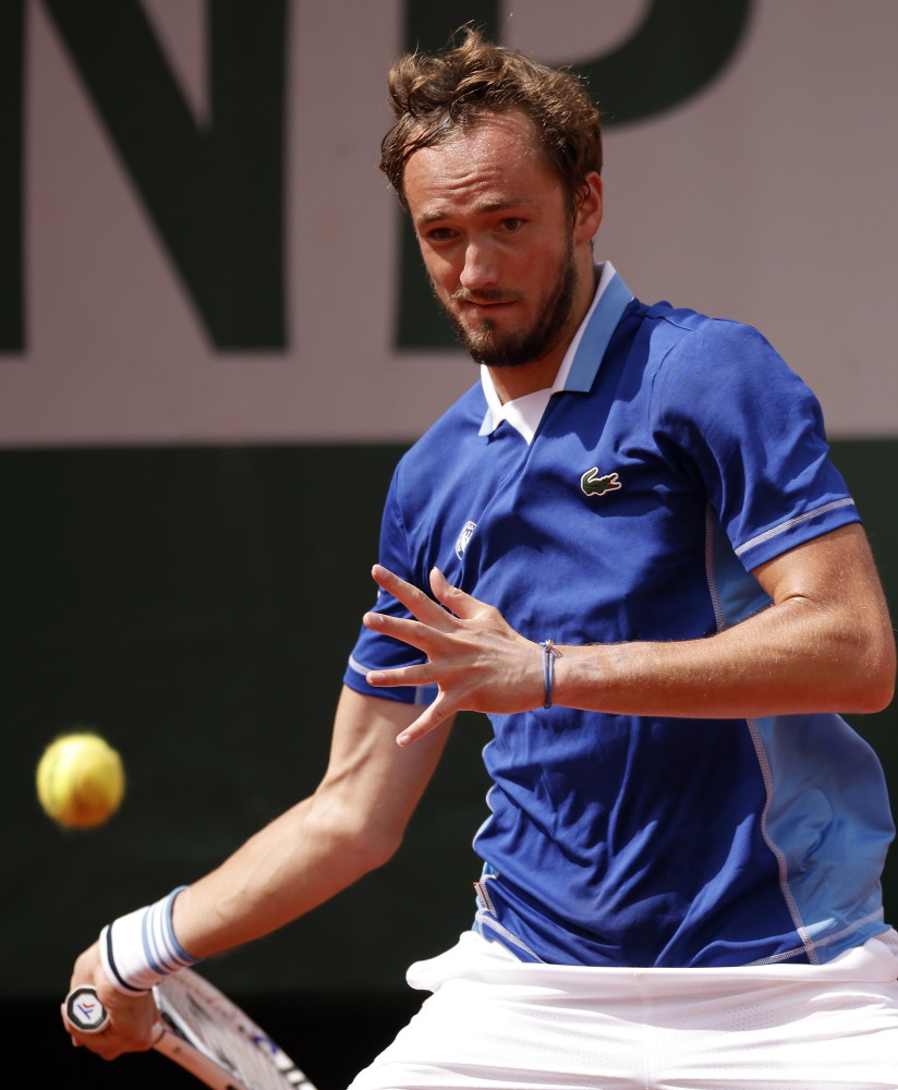 几位球员纷 几位球员纷